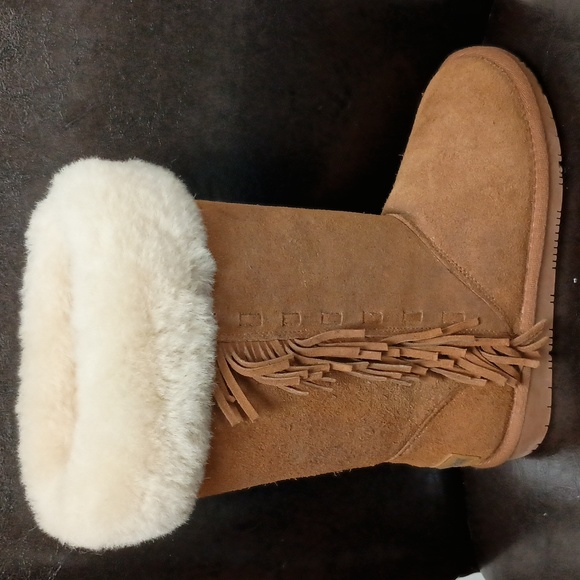 Minnetonka Fringe Canyon Boot/moccasin in Brown Tan Youth or petite women Suede - Picture 1 of 4